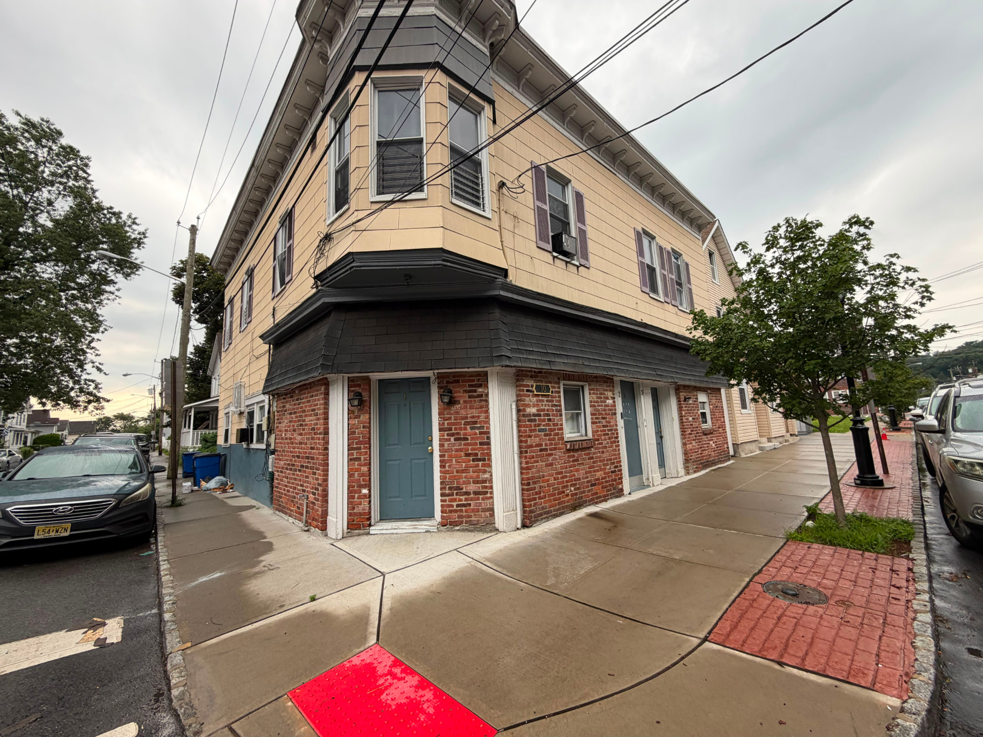 Side street view of 10 Mitchell in West Orange